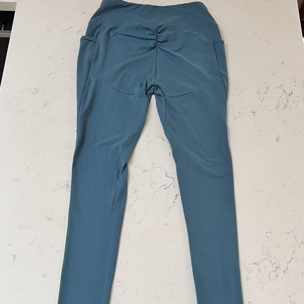 Gymshark Sculpt Leggings (Smokey Teal) - Picture 3 of 8